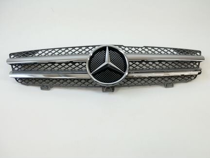 Решетка радиатора мерседес W219 A2198801083 2009г