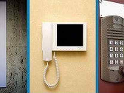 Кража домофона в санкт петербурге. Видеодомофон подъездный. Крепление для домофона. Видеодомофон в дом. Домофон в квартире.