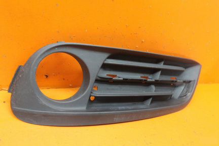 Окантовка птф передняя левая Bmw 5 F10 2013-2017