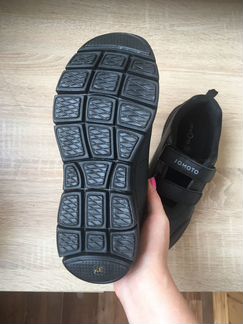 Кроссовки 37