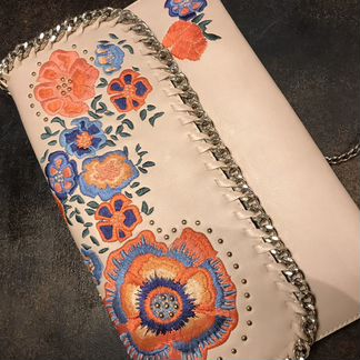 Сумка (клатч) Topshop с вышивкой