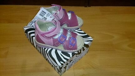 Новые кожаные сандали