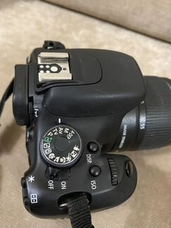 Зеркальный фотоаппарат