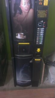 Продаю кофе автомат SM Coin Vista 180