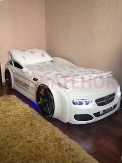 Детская кровать машина