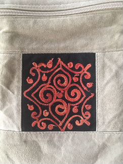 Сумочка замшевшая бежевая, Индия