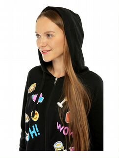 Толстовка с аппликацией и капюшоном в идеале