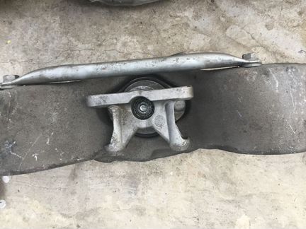 Кронштейн АКПП с подушкой 8E0399115F Audi A4 8E B6