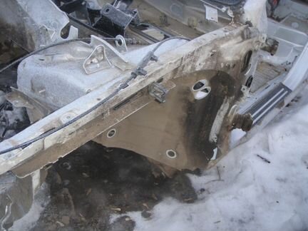 Стойка передняя кузовная с порогом vw passat b5