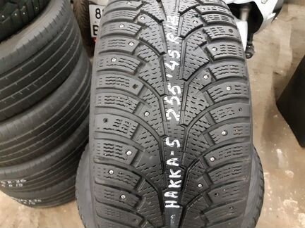 Nokian hakkapeliitta-5 255/45/18 R18 (2-6д)