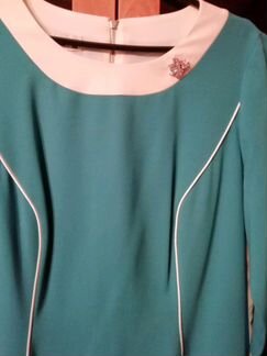 Платье зелёный с белым оделокой