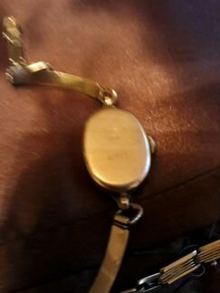 Винтажные золотые часы Заря