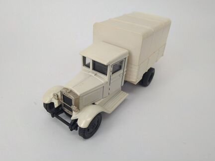Грузовик зис-5 в масштабе 1/43