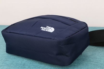 Сумка через плечо The North Fase новая