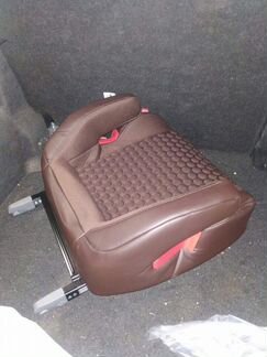 Новый. Бустер Isofix 15-36 кг (цвет шоколад)