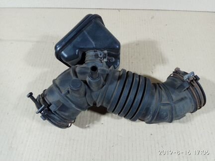 Патрубок воздушного фильтра Kia Sportage 3 SL