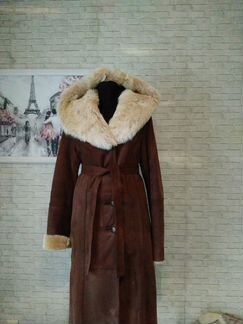 Дубленка натуральная,в хорошем состоянии, с капюшо