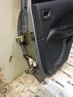 Дверь Nissan Almera N16 хэтчбек задняя правая