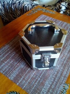 Шкатулка с зеркалом и замочком