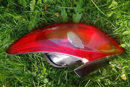 Фара Volkswagen Passat CC задняя правая