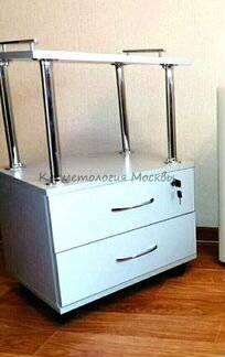 Косметологический столик