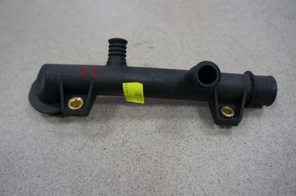 BMW Е36 Е34 Фланец системы охлаждение №11531714738