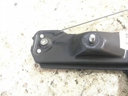 Стеклоподъемник задний правый Bmw 1-Series E87