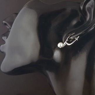 Серьги ручной работы с жемчугом