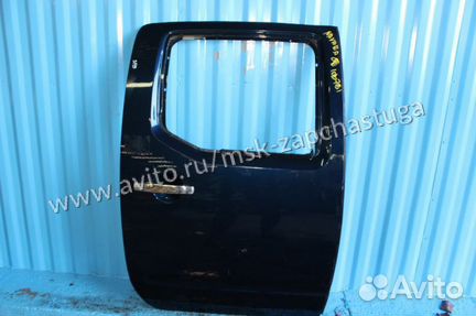 Дверь правая задняя Nissan Navara (D40)