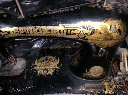 Швейная машина Singer