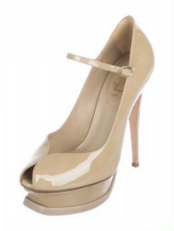 Туфли Yves Saint Laurent Tribute