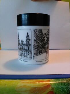 Банка с крышкой