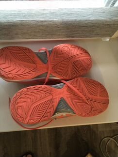 Кроссовки женские Asics