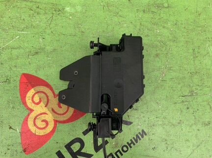 Замок крышки багажника Bmw 3 E90 N53B30A 3.0L 2010