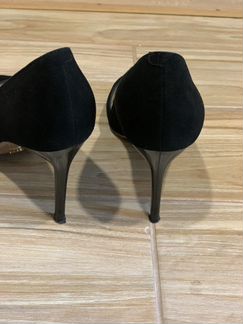 Замшевые туфли